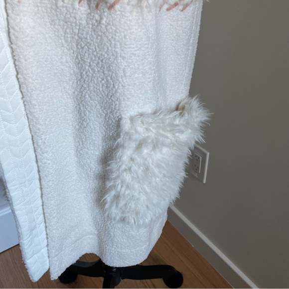 Anthropologie Saturday Sunday Ivory Shag/Fleece Sherpa Open Front Vest NWT Sz S - Picture 6 of 12